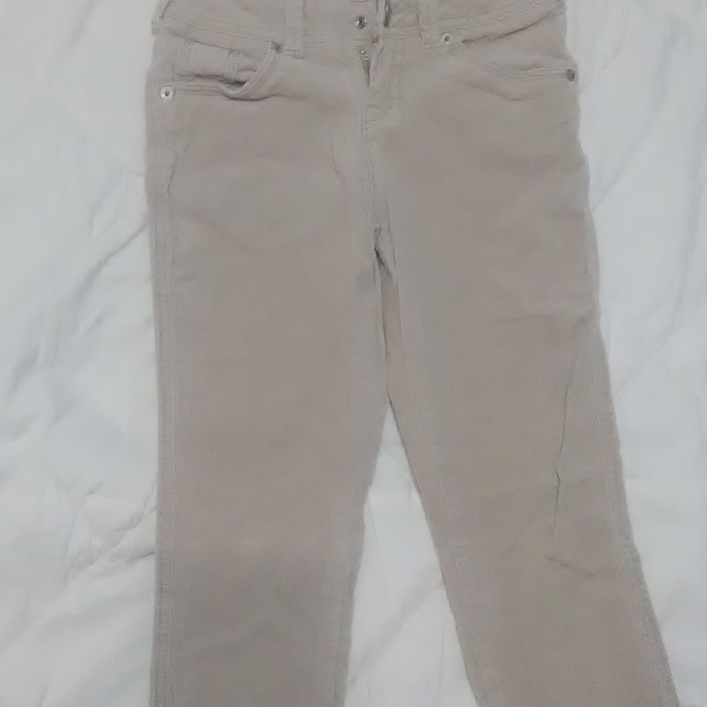 Tan cords